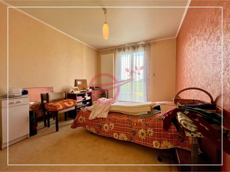 Maison - 188 m² - 9 pièces