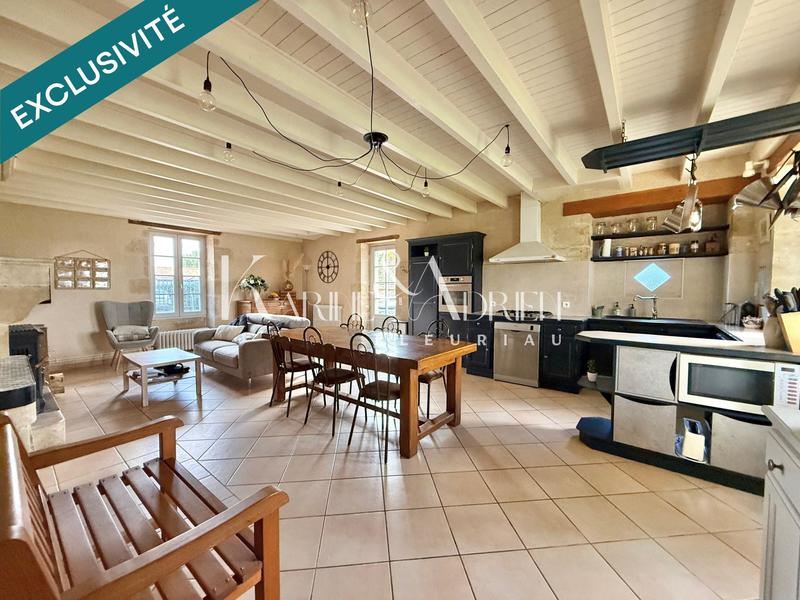 Maison - 226 m² - 8 pièces