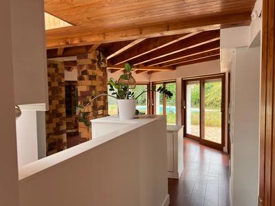 Villa - 225 m² - 6 pièces