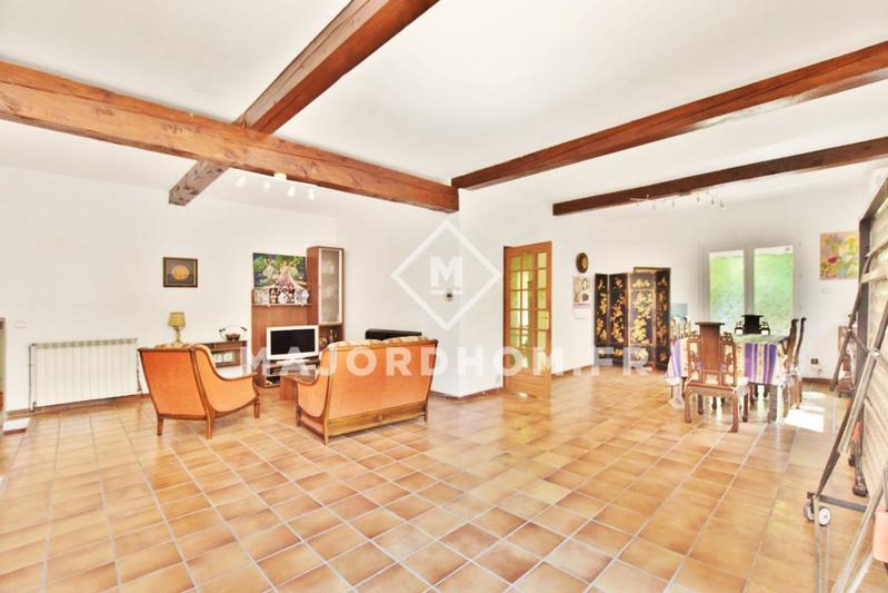 Propriété - 157 m² - 5 pièces