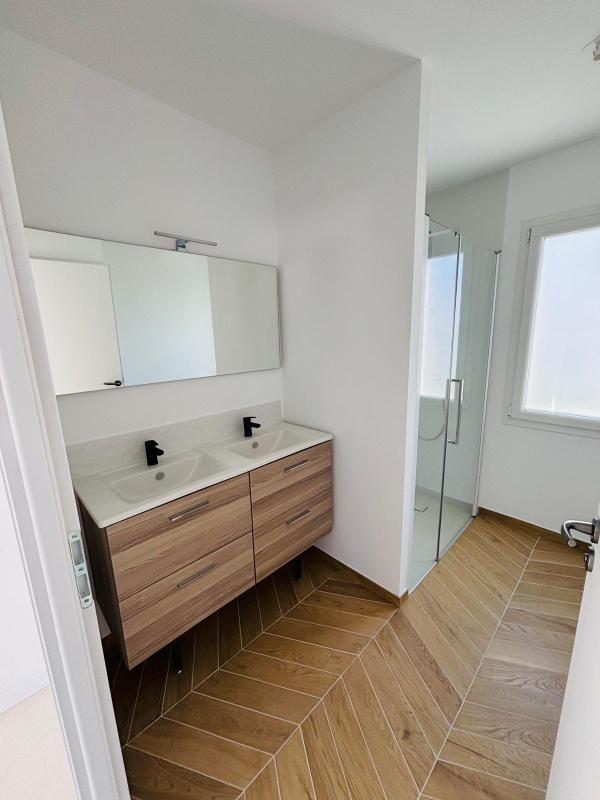 Maison - 92 m² - 5 pièces