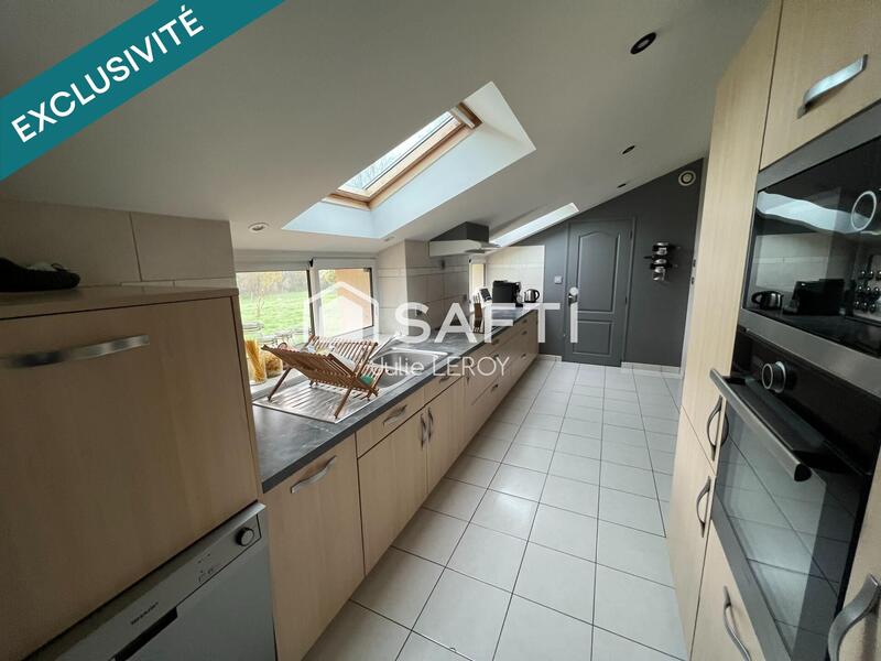 Maison - 102 m² - 5 pièces