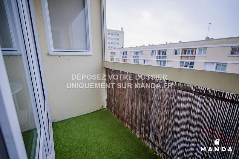 Chambre - 10 m² - 4 pièces