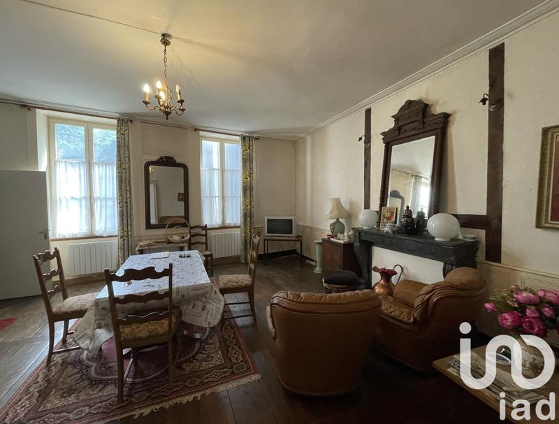 Maison - 360 m² - 17 pièces