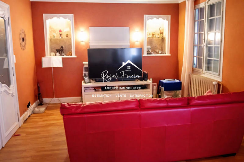 Maison - 272 m² - 6 pièces