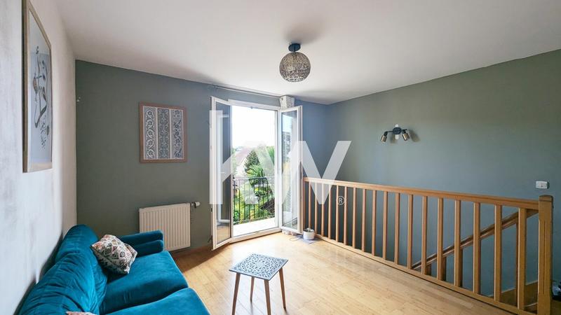 Maison - 184 m² - 8 pièces