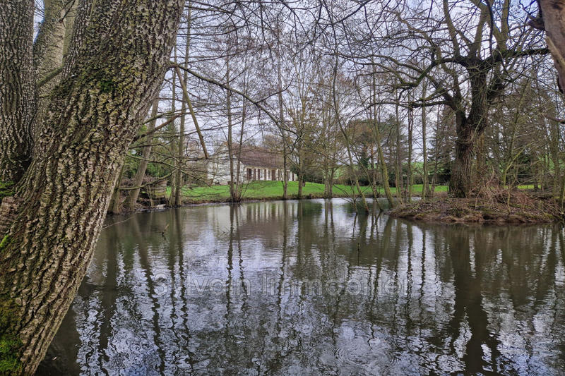 Maison - 174 m² - 7 pièces