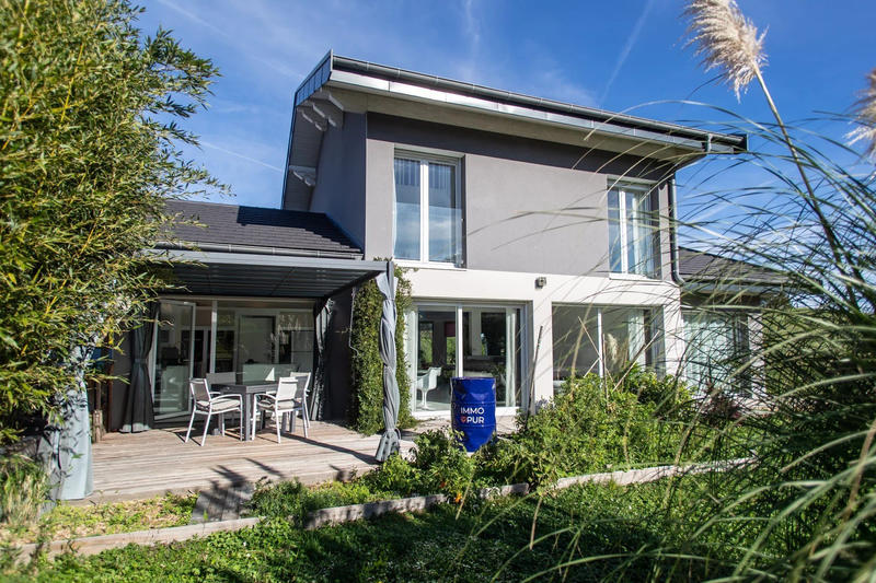 Maison - 144 m² - 4 pièces