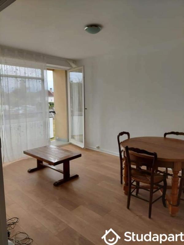 Chambre - 62 m² - 1 pièce