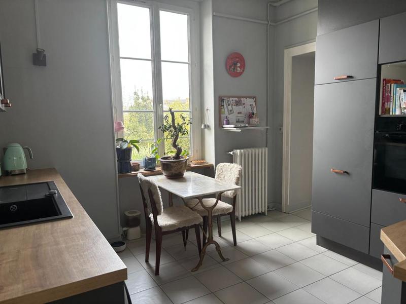 Appartement - 98 m² - 4 pièces