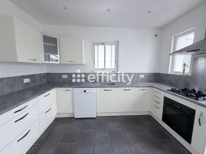 Maison - 135 m² - 6 pièces