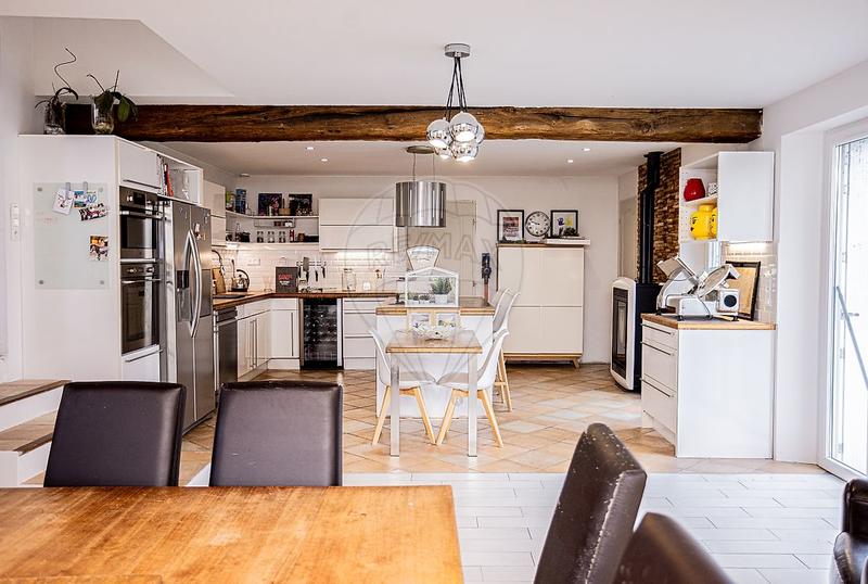 Maison - 188 m² - 6 pièces