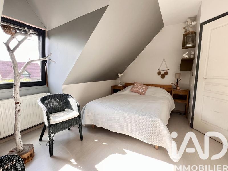 Maison - 202 m² - 6 pièces