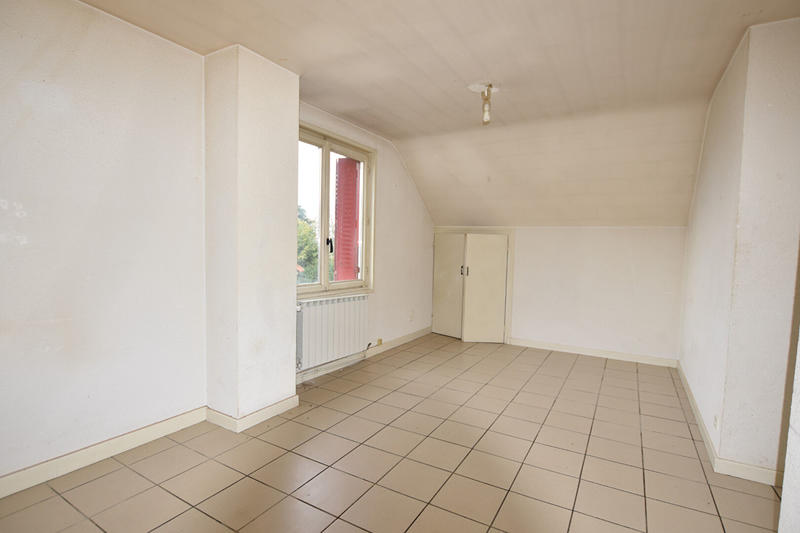 Maison - 179 m² - 10 pièces