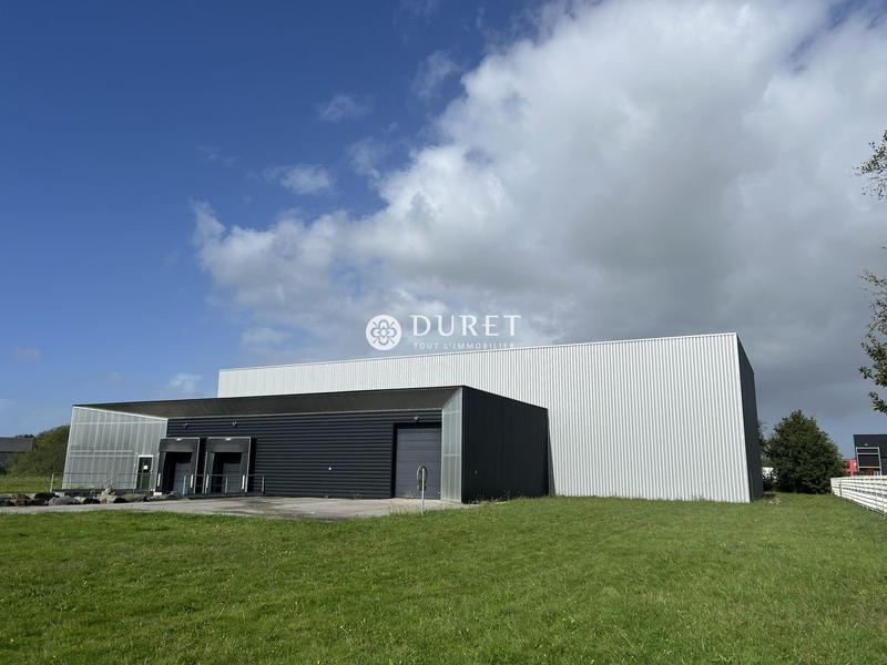 Local d'activités - 1 100 m²