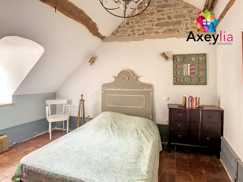 Maison - 200 m² - 7 pièces