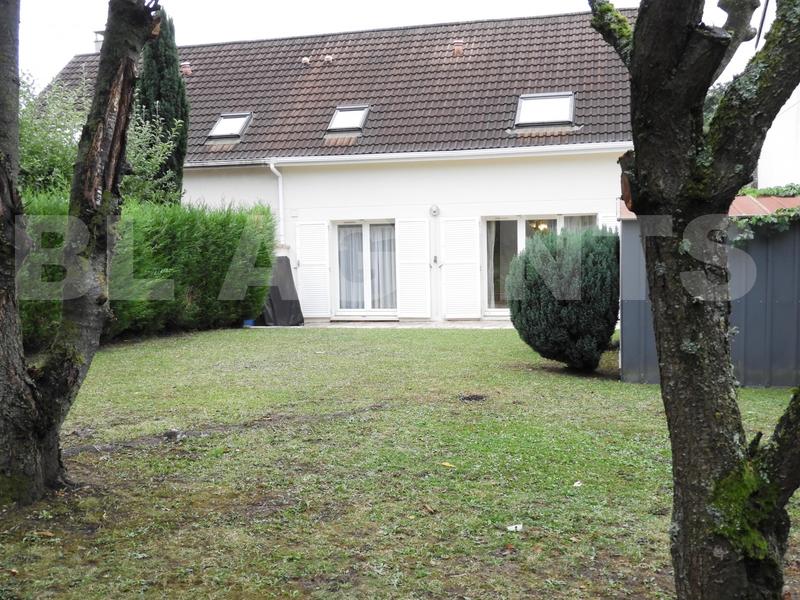 Maison - 75 m² - 4 pièces