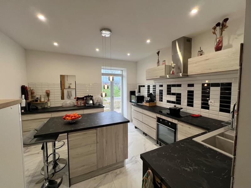 Maison ancienne - 160 m² - 6 pièces