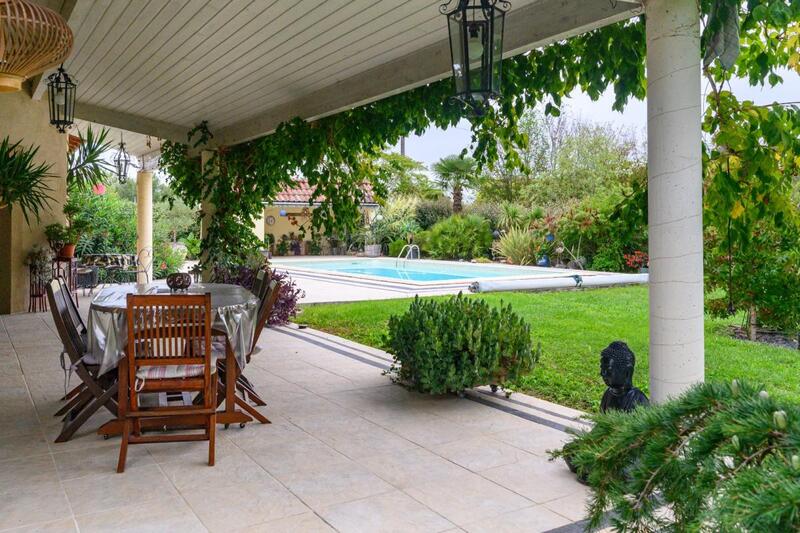 Maison - 200 m² - 6 pièces