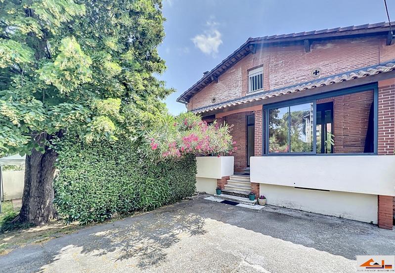 Maison - 180 m² - 6 pièces