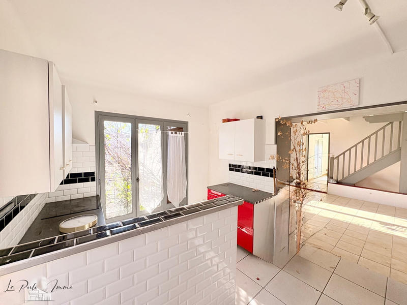 Immeuble - 228 m² - 9 pièces