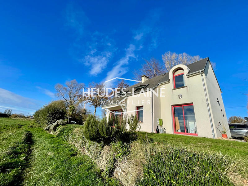 Maison - 104 m² - 4 pièces