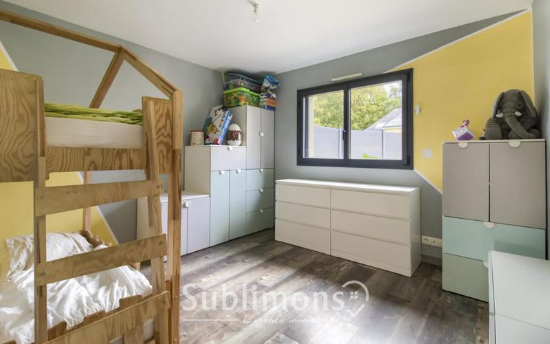 Maison - 168 m² - 8 pièces