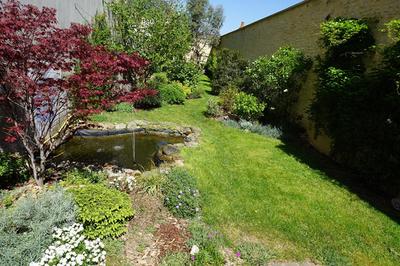 Maison - 204 m² - 7 pièces