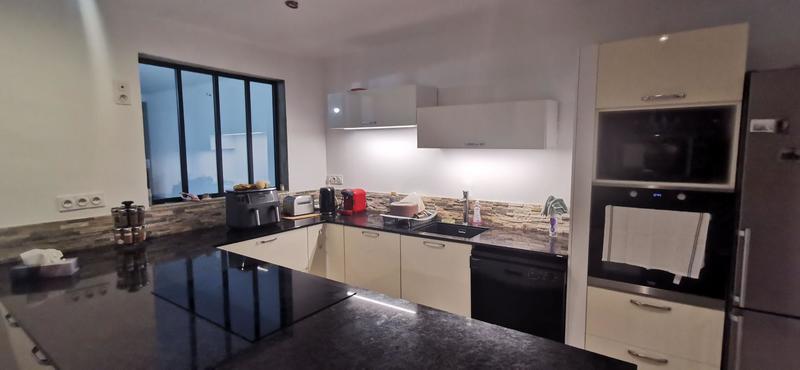 Maison - 156 m² - 6 pièces