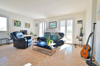 Villa - 161 m² - 6 pièces