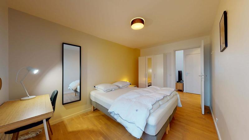 Appartement - 125 m² - 6 pièces