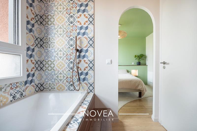 Maison - 122 m² - 4 pièces