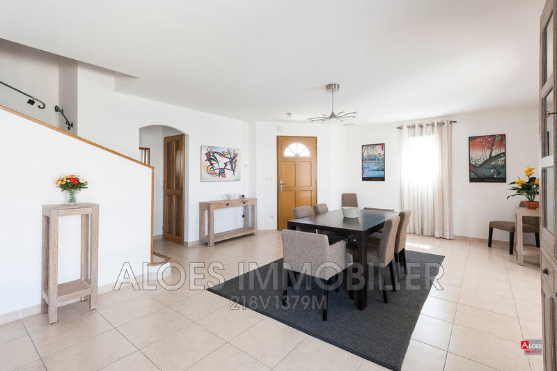 Maison - 141 m² - 5 pièces