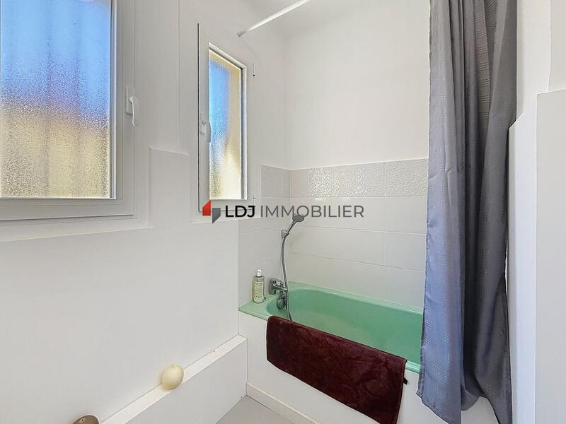 Villa - 160 m² - 6 pièces