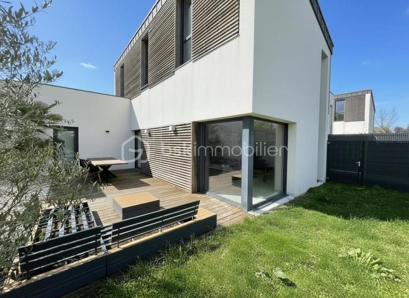 Maison d'architecte - 122 m² - 6 pièces