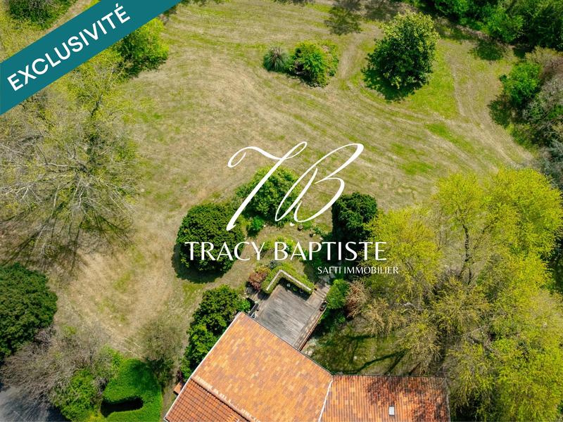 Maison - 294 m² - 8 pièces