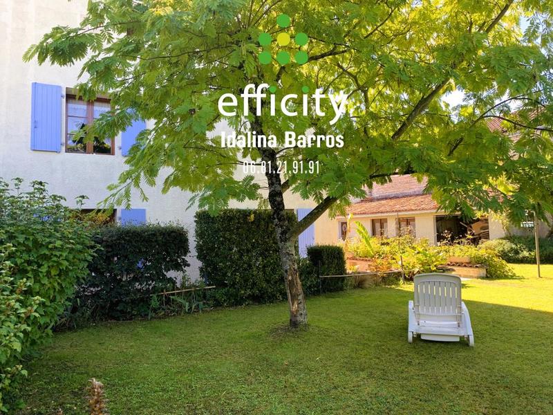 Maison - 200 m² - 6 pièces