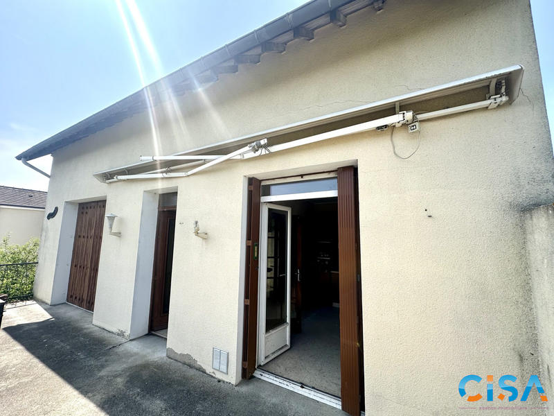 Maison traditionnelle - 95 m² - 6 pièces