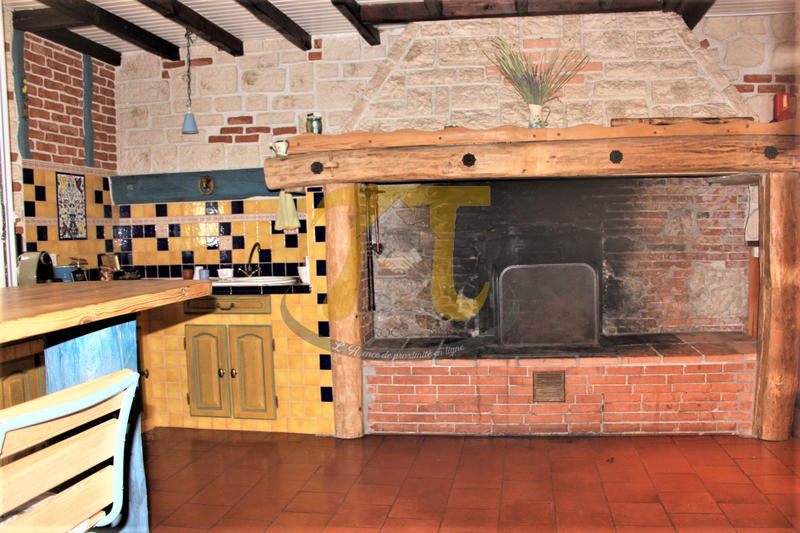 Propriété - 400 m² - 12 pièces