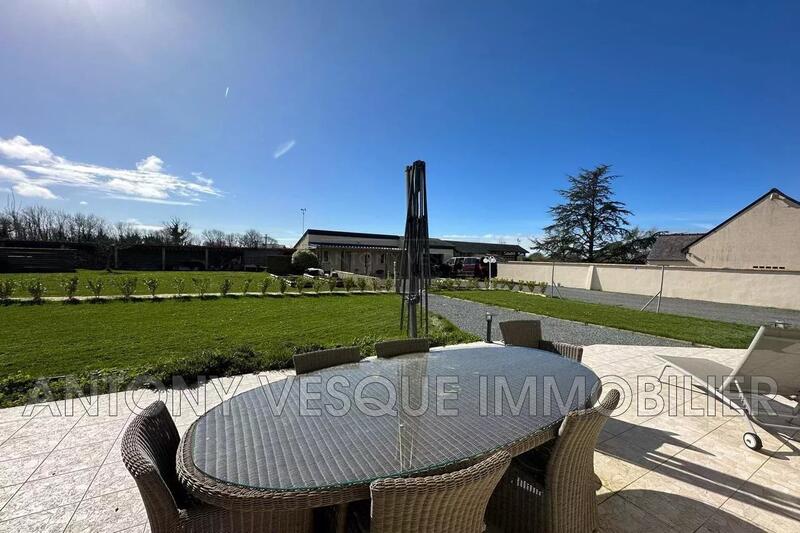 Maison - 155 m² - 8 pièces