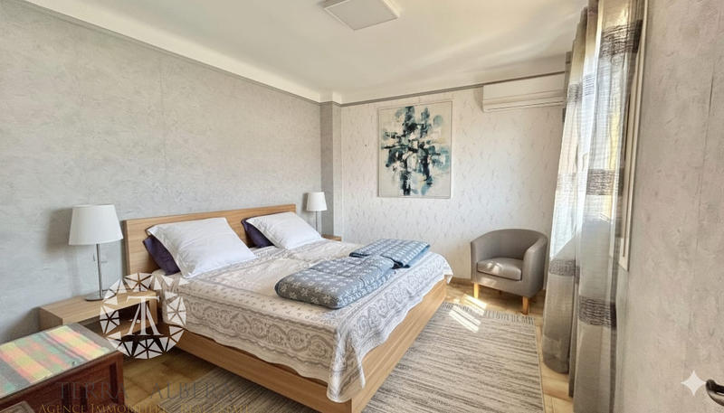 Villa - 163 m² - 5 pièces