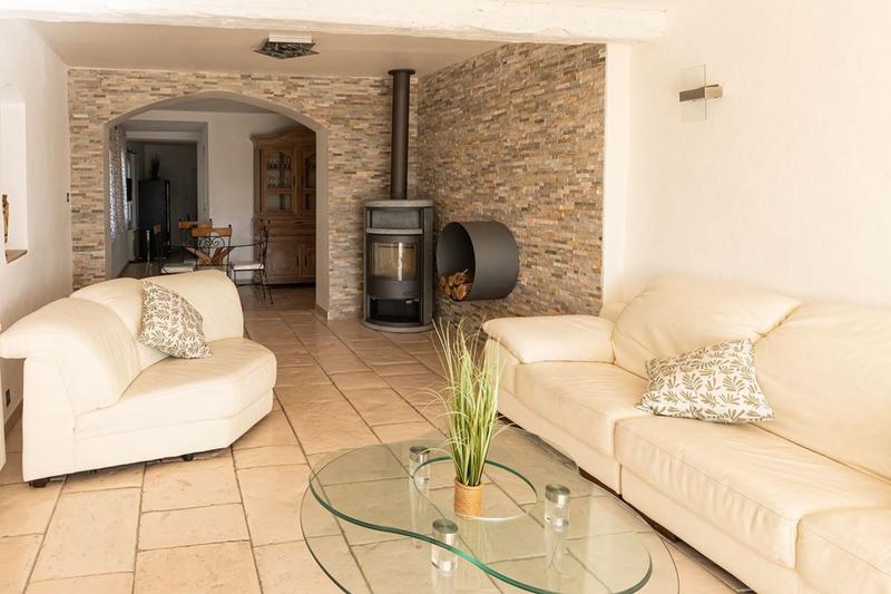 Maison traditionnelle - 95 m² - 3 pièces