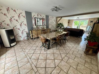 Maison - 197 m² - 5 pièces