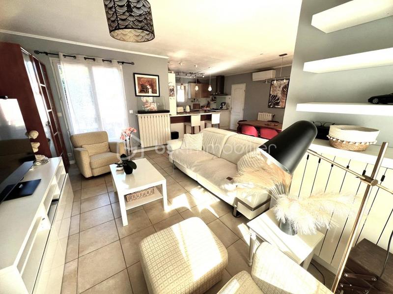 Maison - 93 m² - 5 pièces