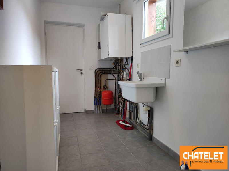 Maison - 121 m² - 5 pièces