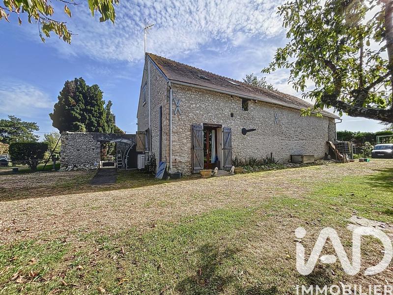 Maison - 290 m² - 9 pièces
