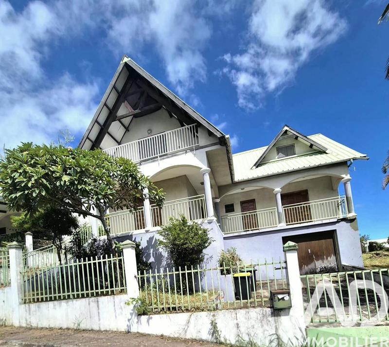 Maison - 172 m² - 5 pièces