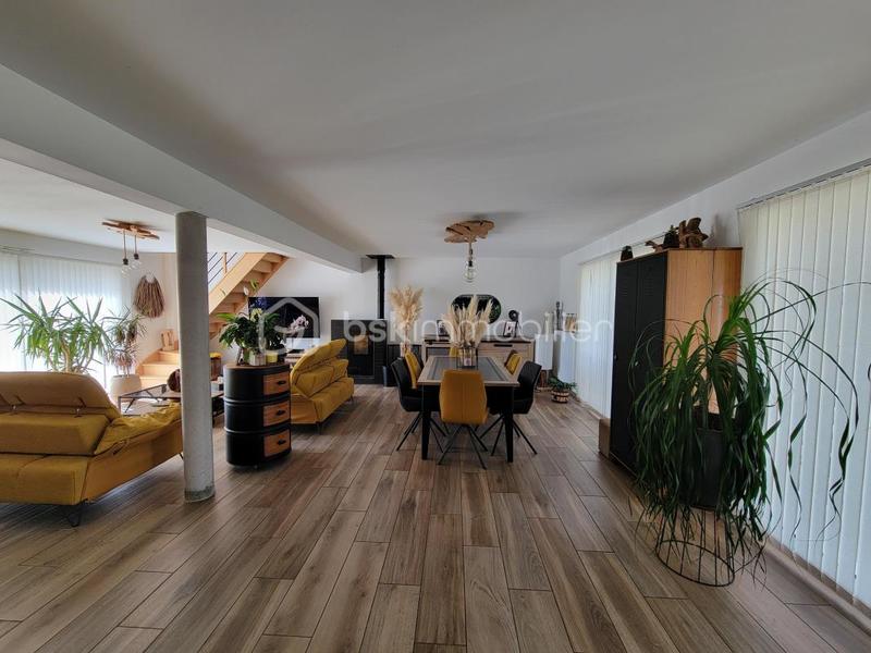 Maison - 169 m² - 8 pièces