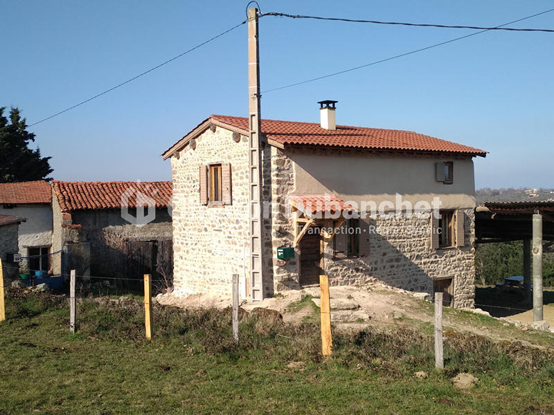 Maison - 88 m² - 4 pièces