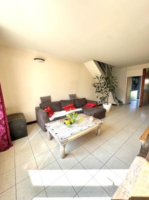 Maison - 95 m² - 5 pièces